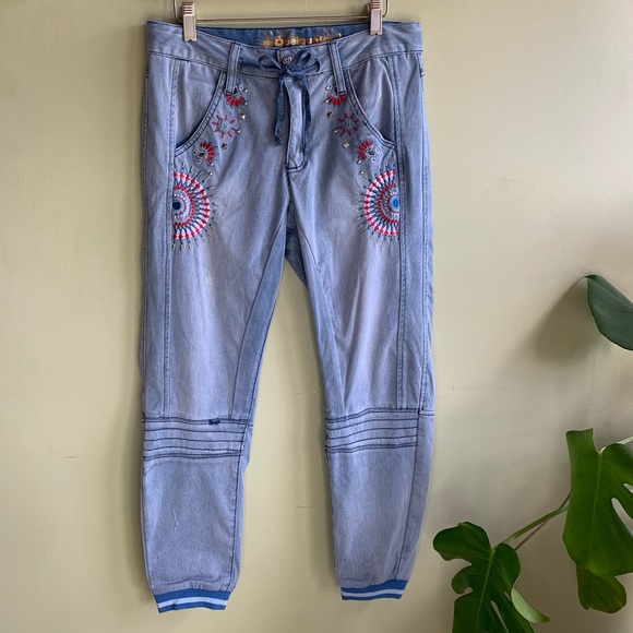 Desigual Embroidered jeans joggers 28
